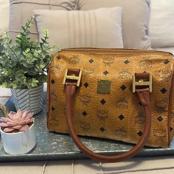 MCM Boston Bag - Picture 2 of 16